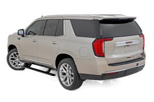GMC Yukon Power Running Boards - Rough Country - Dual Electric Motor, Crew Cab - '21-'24